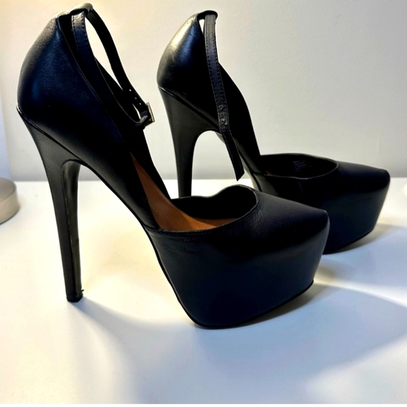 Steve Madden Deeny Stiletto Pumps Smooth Black Leather High Heels - Picture 5 of 11